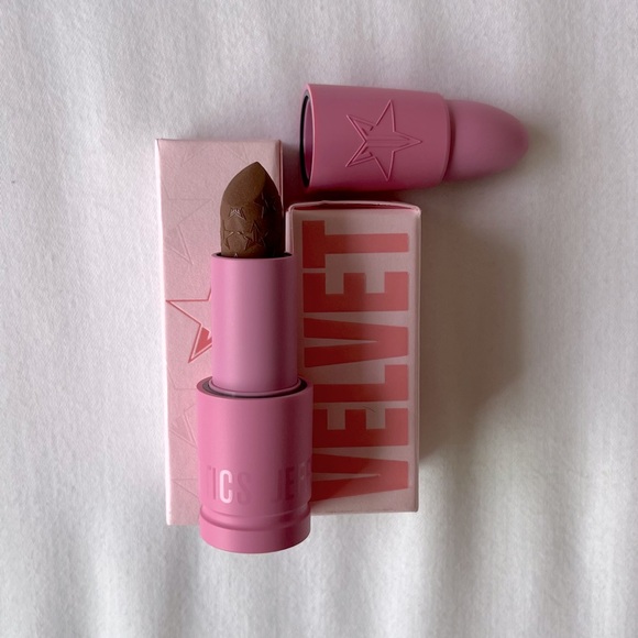 Jeffree Star Cosmetics Velvet Trap Lipstick Chocolate Fondue - Picture 3 of 4